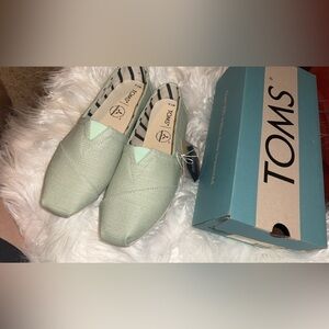 Mint Green canvas Toms